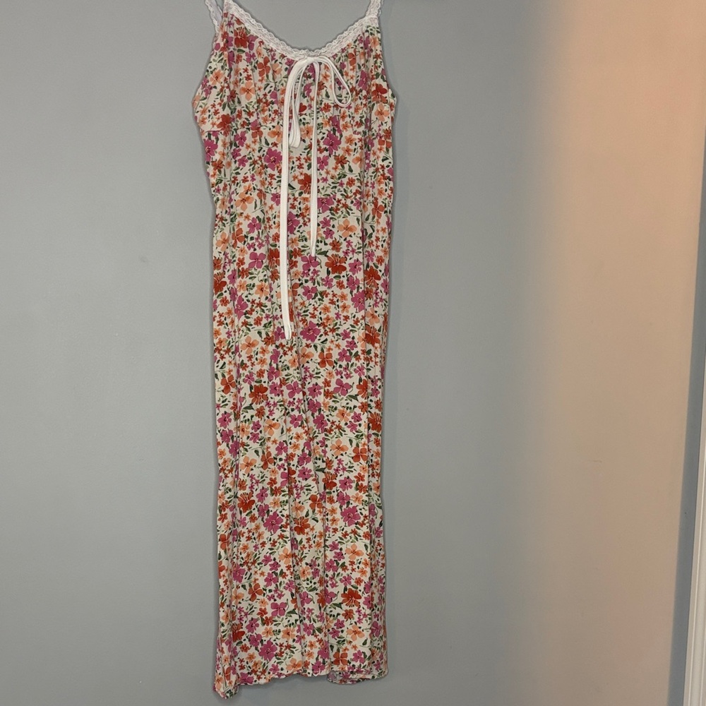 Floral Midi Dress with Lace Trim